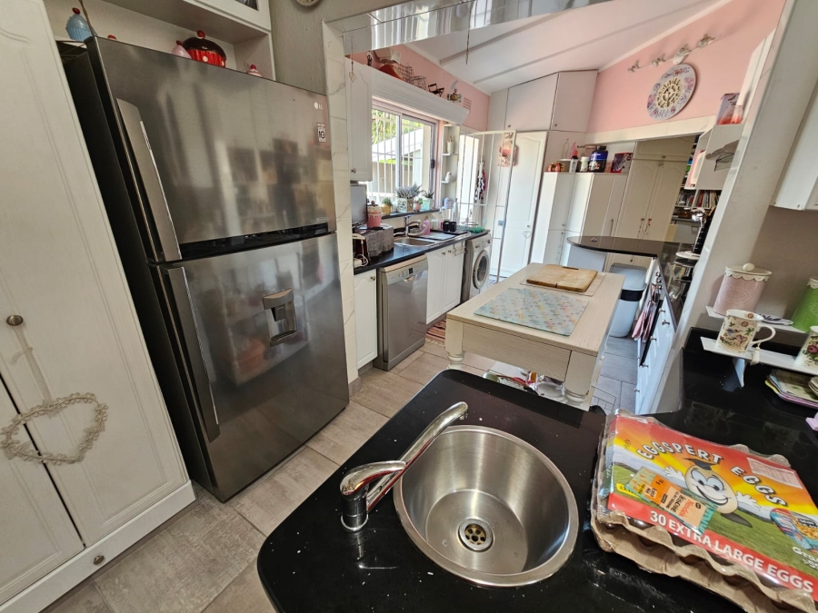5 Bedroom Property for Sale in Ormonde Gauteng