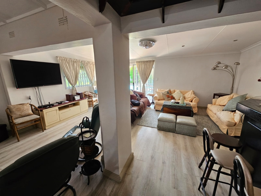 5 Bedroom Property for Sale in Ormonde Gauteng