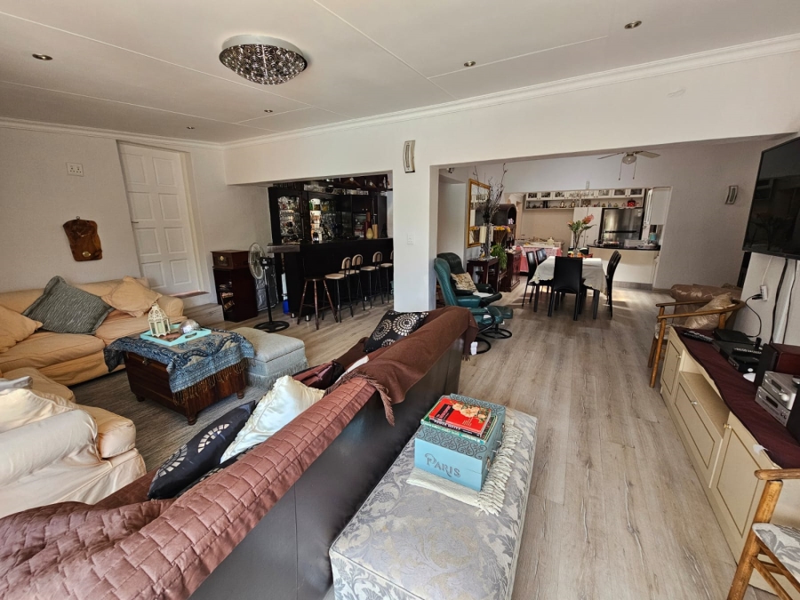 5 Bedroom Property for Sale in Ormonde Gauteng