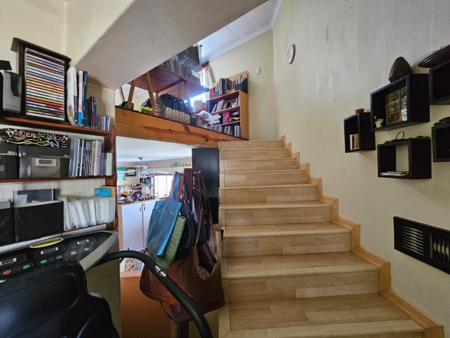 5 Bedroom Property for Sale in Ormonde Gauteng