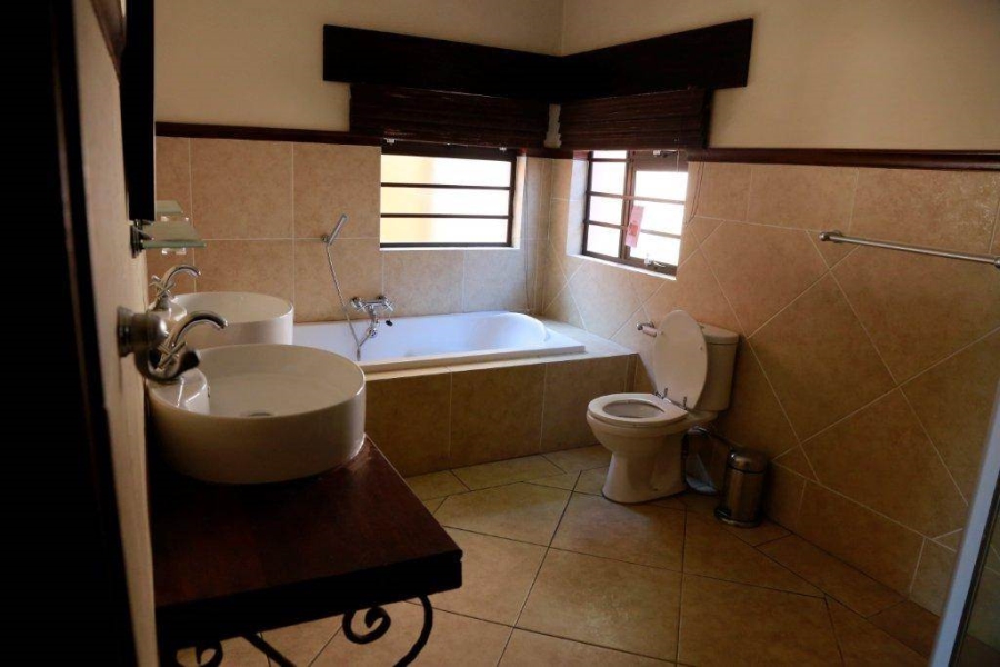 To Let 2 Bedroom Property for Rent in Sunninghill Gauteng