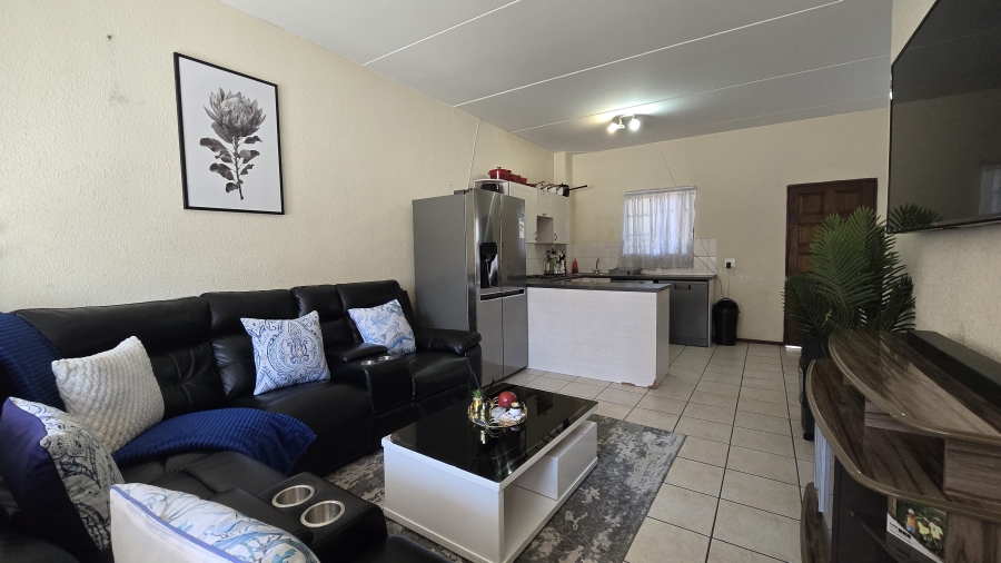 2 Bedroom Property for Sale in Halfway Gardens Gauteng