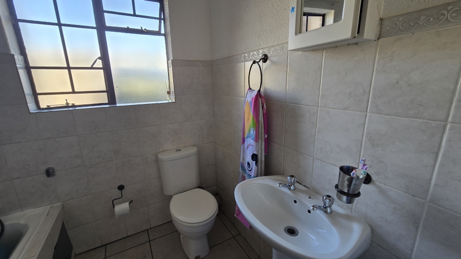 2 Bedroom Property for Sale in Halfway Gardens Gauteng