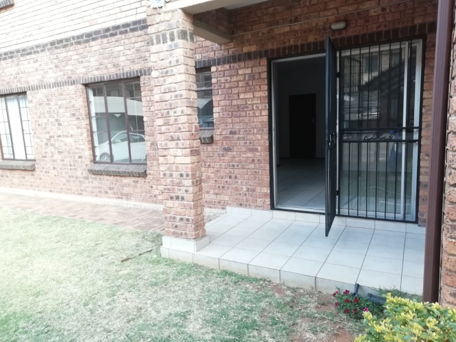 1 Bedroom Property for Sale in Halfway Gardens Gauteng