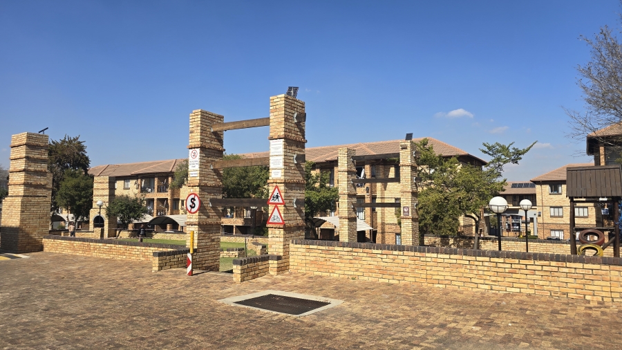 1 Bedroom Property for Sale in Halfway Gardens Gauteng