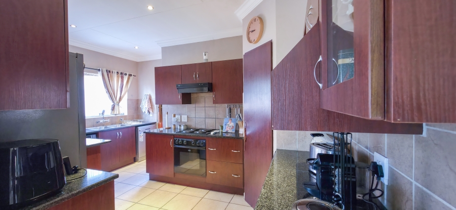 3 Bedroom Property for Sale in Equestria Gauteng