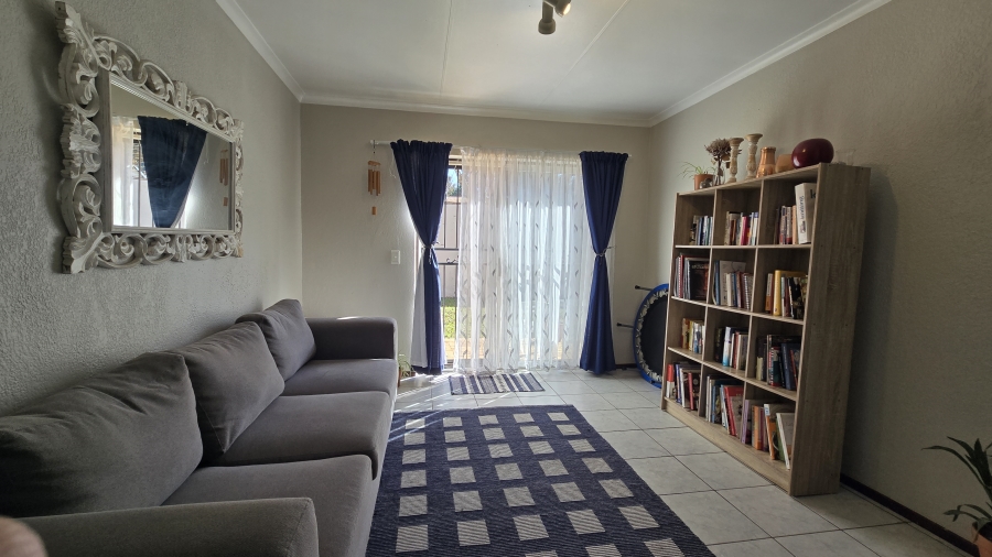 2 Bedroom Property for Sale in Halfway Gardens Gauteng