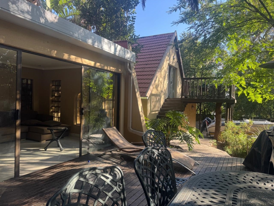 3 Bedroom Property for Sale in Lombardy East Gauteng