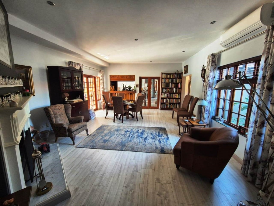 4 Bedroom Property for Sale in Eldoraigne Gauteng