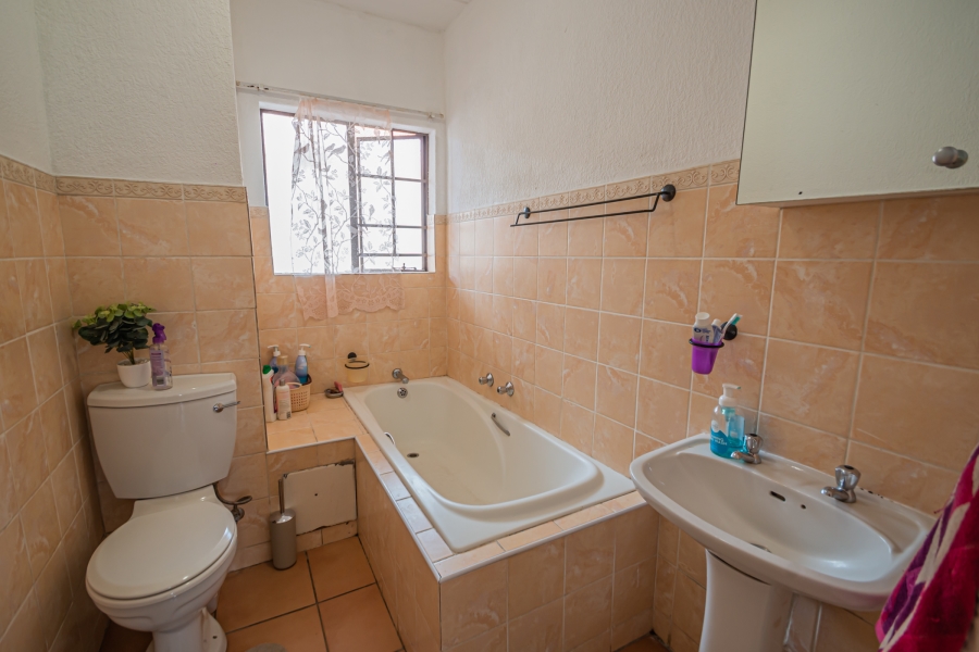 3 Bedroom Property for Sale in Halfway Gardens Gauteng