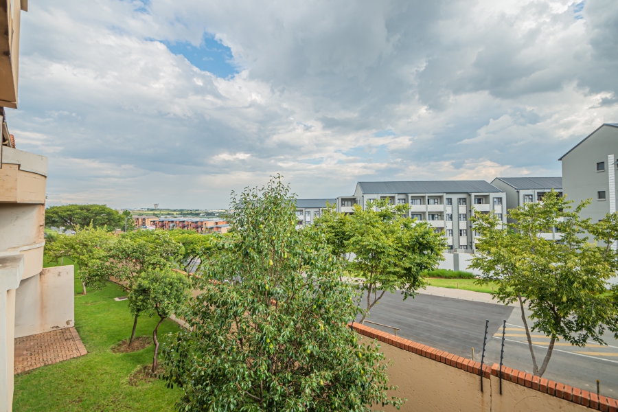 3 Bedroom Property for Sale in Halfway Gardens Gauteng