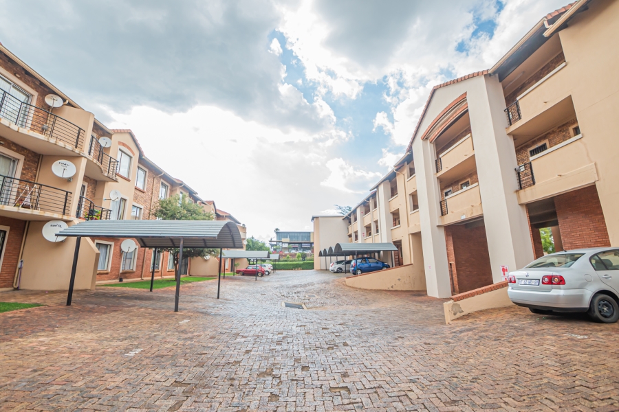 3 Bedroom Property for Sale in Halfway Gardens Gauteng