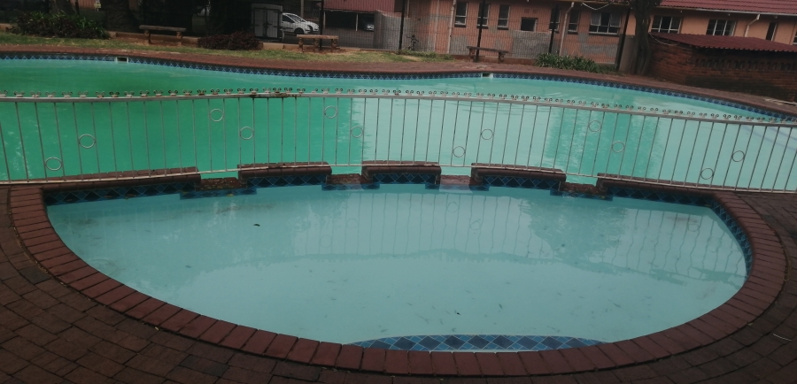 To Let 1 Bedroom Property for Rent in Albertville Gauteng