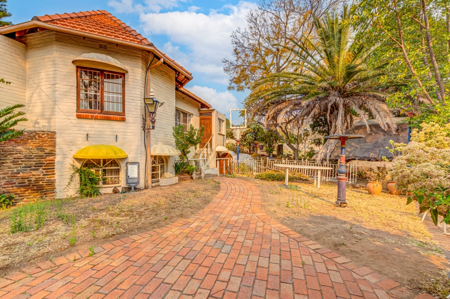 To Let 5 Bedroom Property for Rent in Bryanston Gauteng