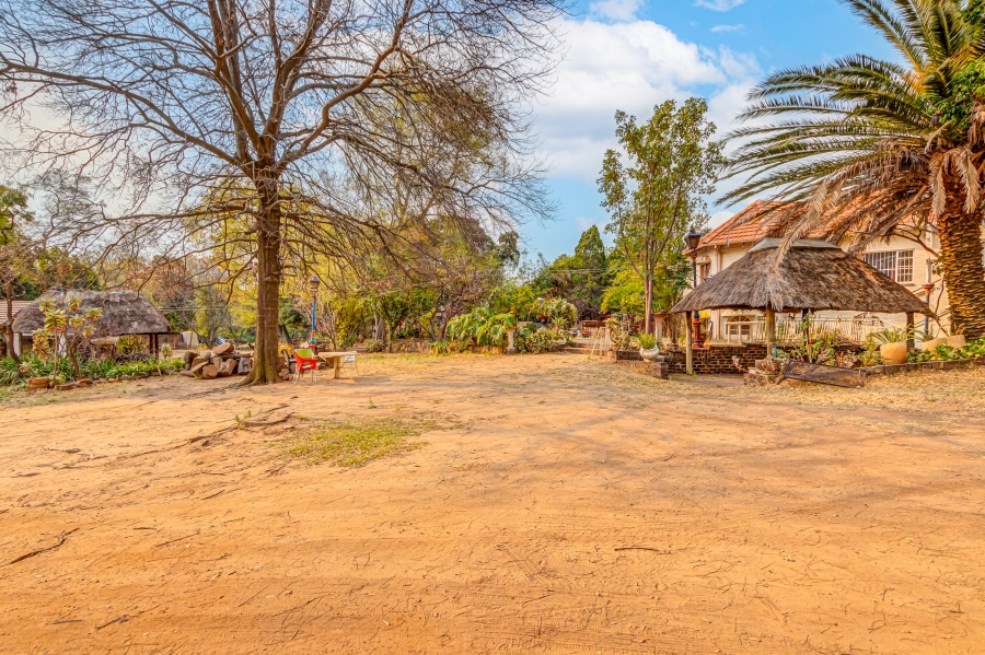To Let 5 Bedroom Property for Rent in Bryanston Gauteng