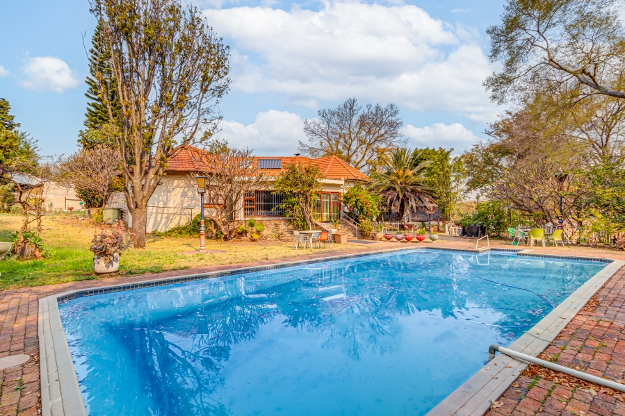 To Let 5 Bedroom Property for Rent in Bryanston Gauteng