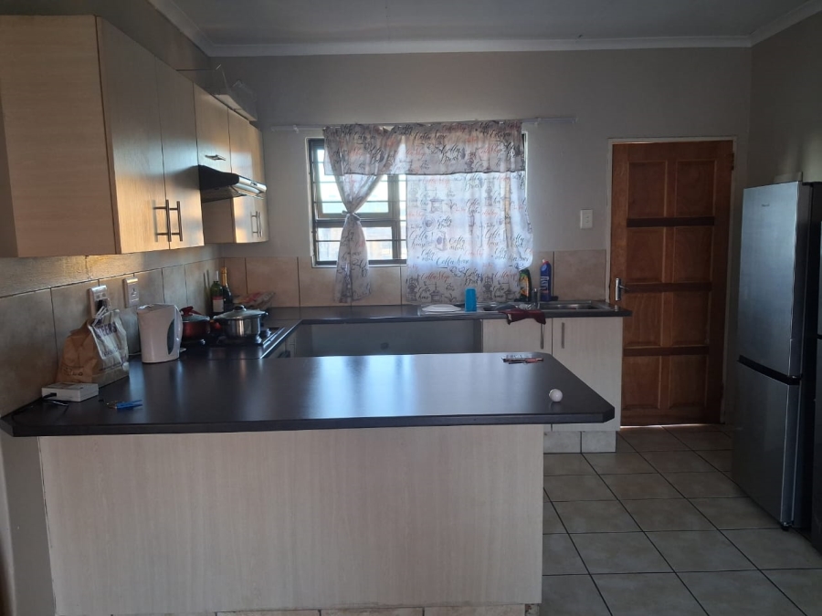 2 Bedroom Property for Sale in Witfield Gauteng