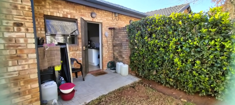 2 Bedroom Property for Sale in Florida Gauteng