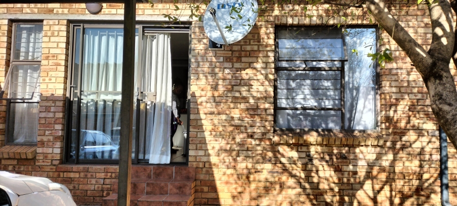 2 Bedroom Property for Sale in Florida Gauteng