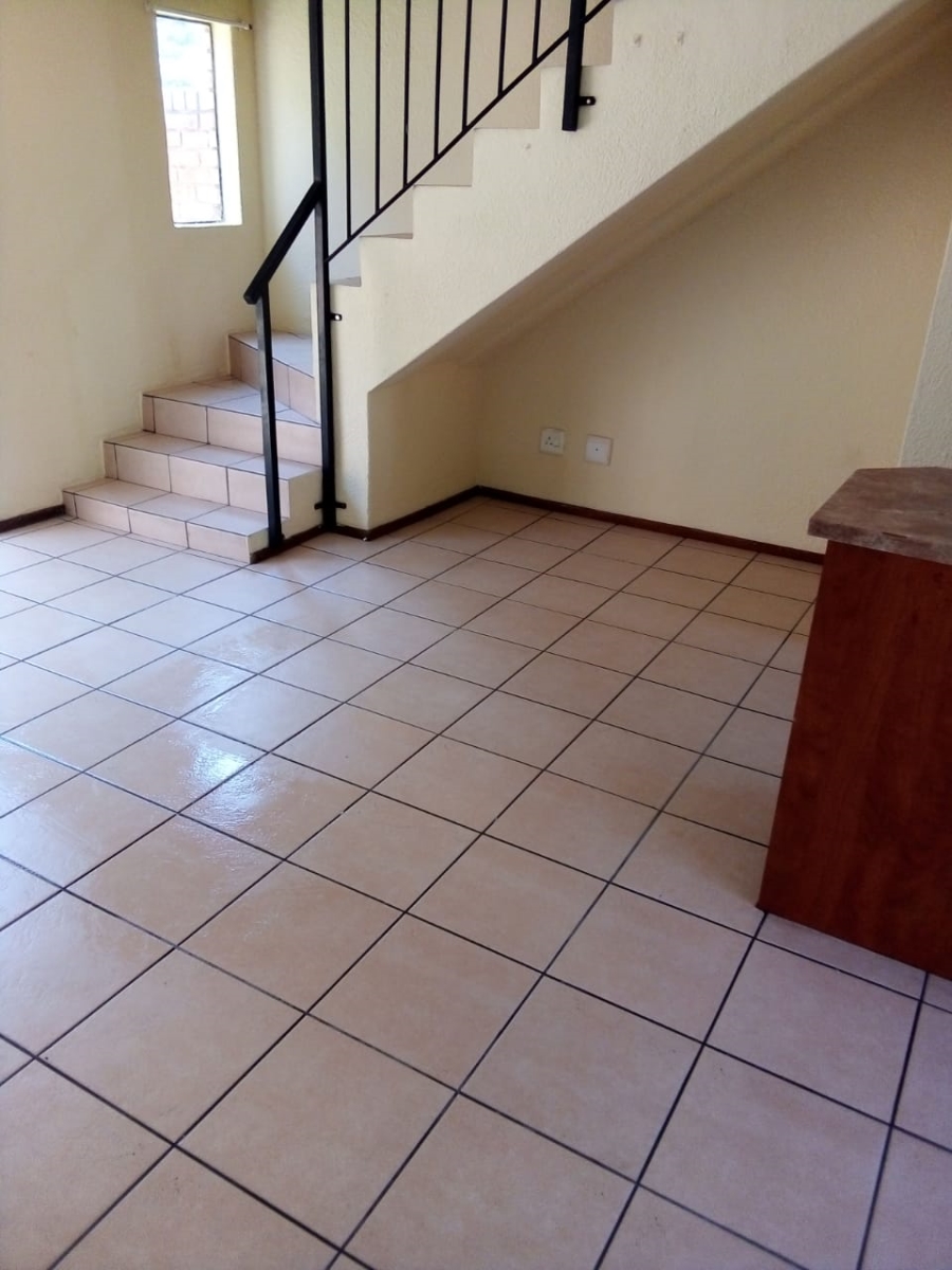2 Bedroom Property for Sale in Halfway Gardens Gauteng