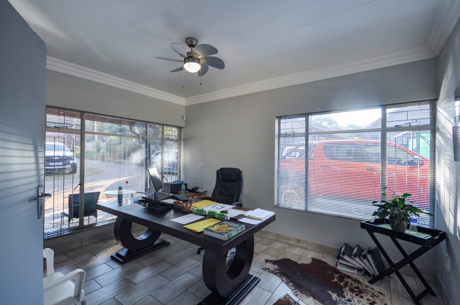 3 Bedroom Property for Sale in Murrayfield Gauteng