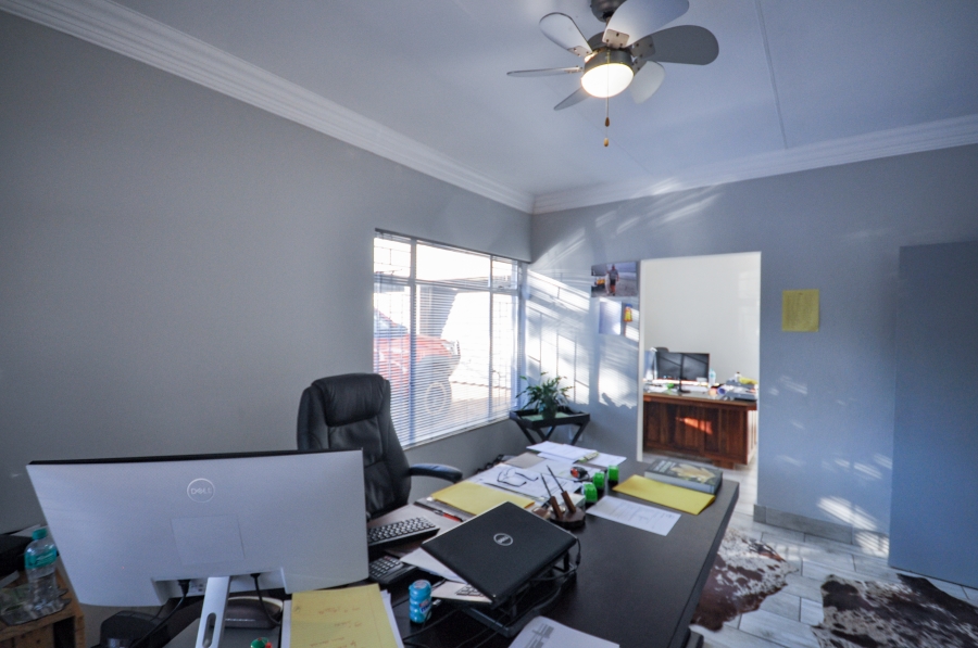 3 Bedroom Property for Sale in Murrayfield Gauteng