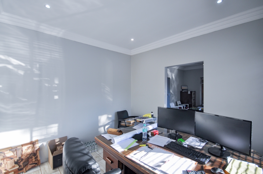3 Bedroom Property for Sale in Murrayfield Gauteng