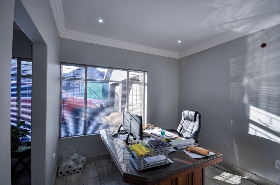 3 Bedroom Property for Sale in Murrayfield Gauteng