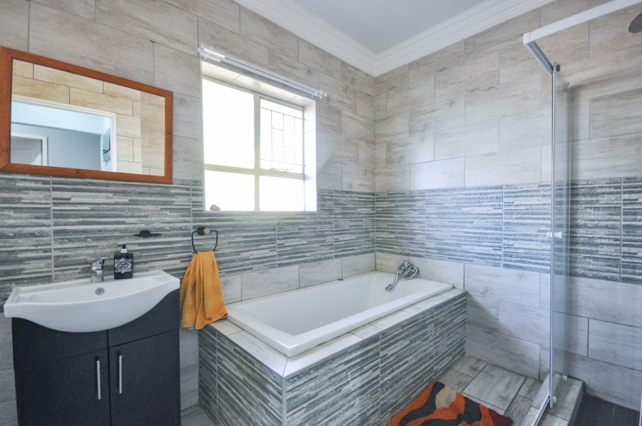 3 Bedroom Property for Sale in Murrayfield Gauteng