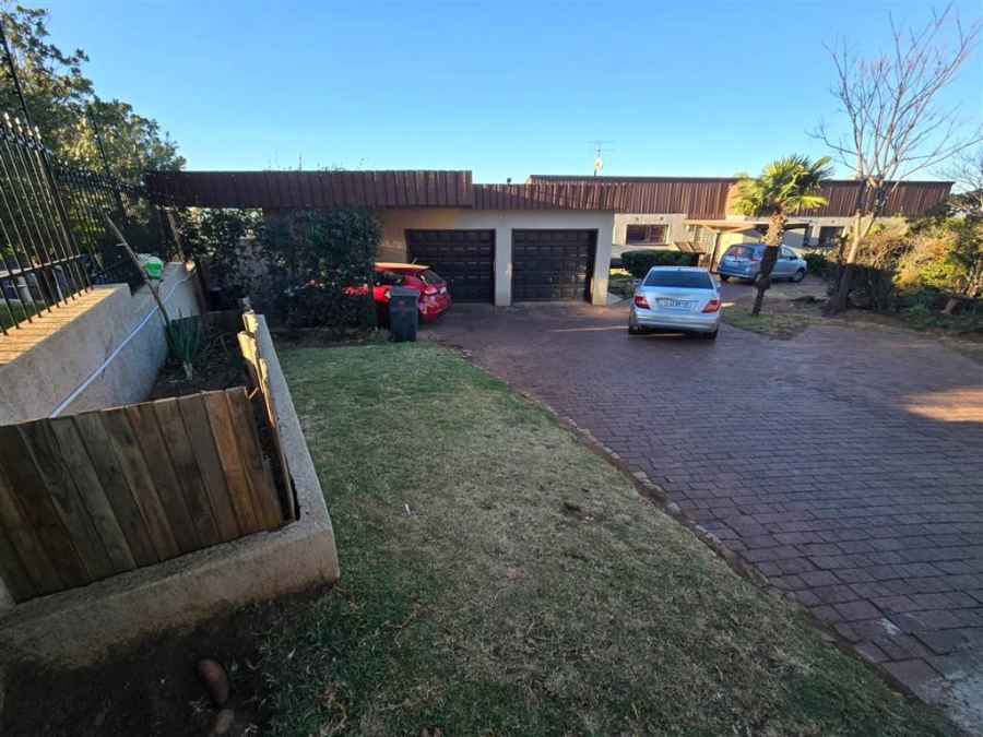 3 Bedroom Property for Sale in Noordheuwel Gauteng