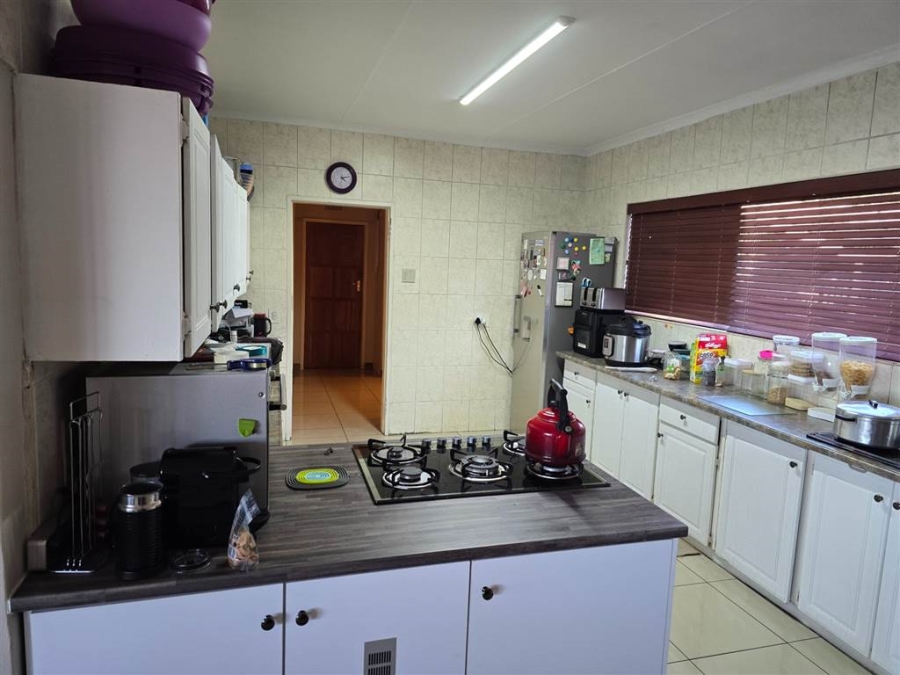 3 Bedroom Property for Sale in Noordheuwel Gauteng