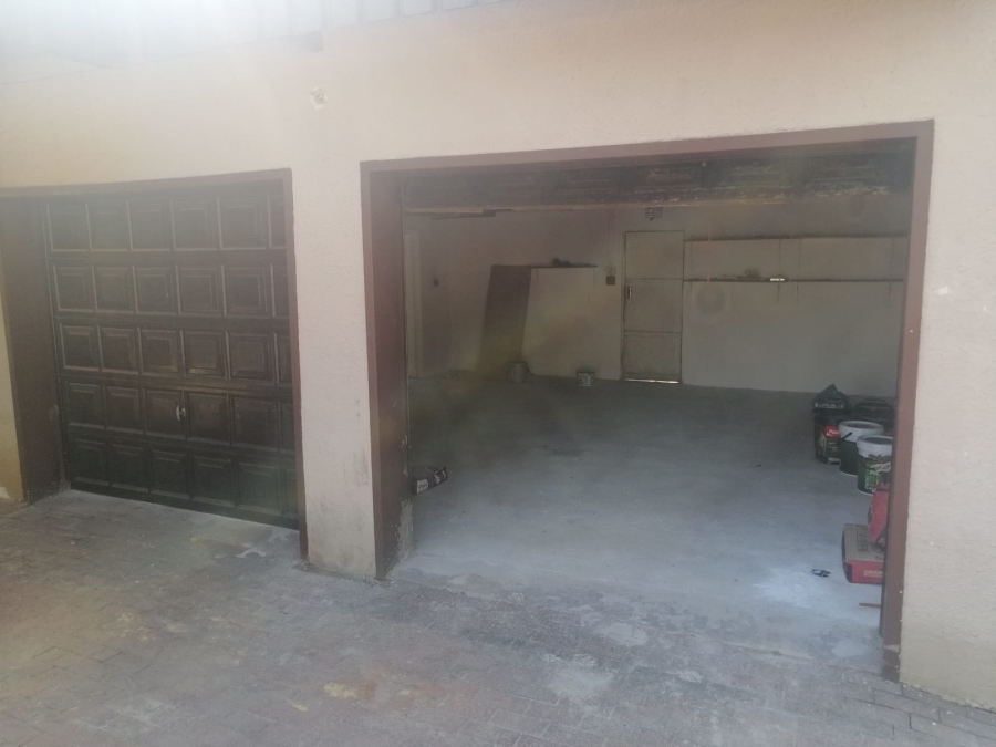 To Let 3 Bedroom Property for Rent in Noordheuwel Gauteng