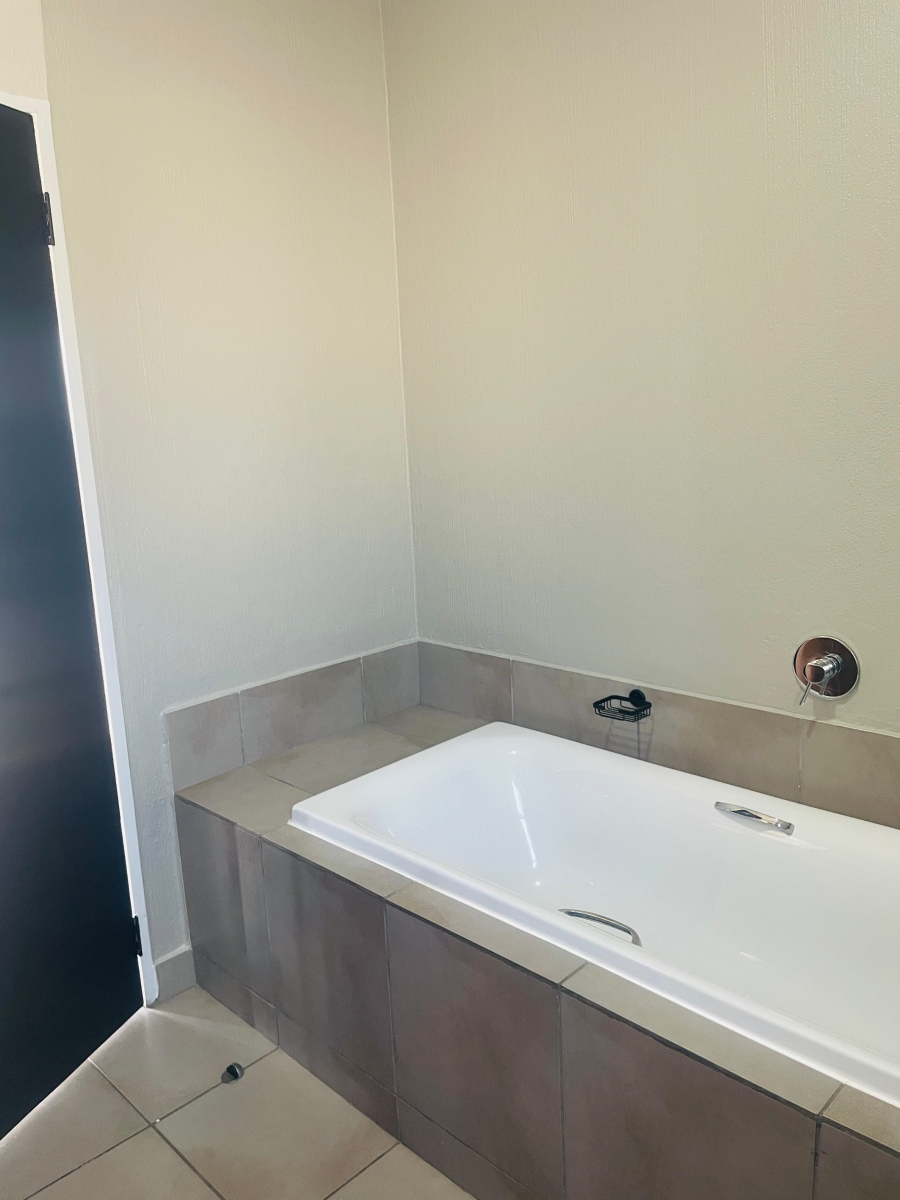 3 Bedroom Property for Sale in Fourways Gauteng
