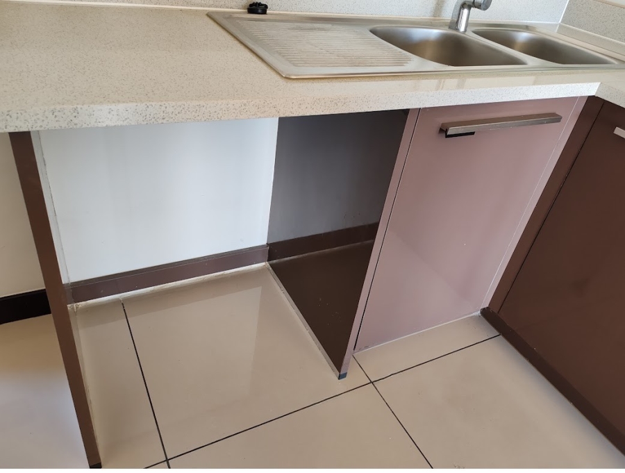 1 Bedroom Property for Sale in Blue Hills Gauteng