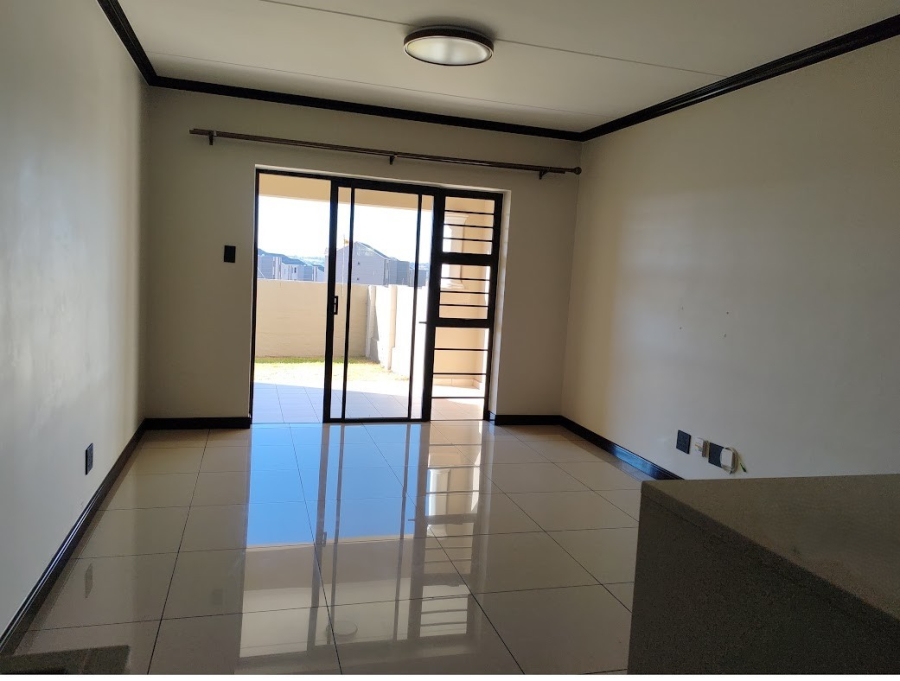 1 Bedroom Property for Sale in Blue Hills Gauteng