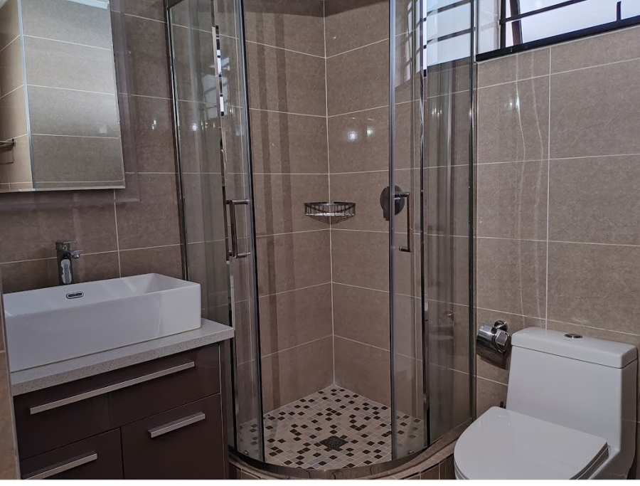 1 Bedroom Property for Sale in Blue Hills Gauteng