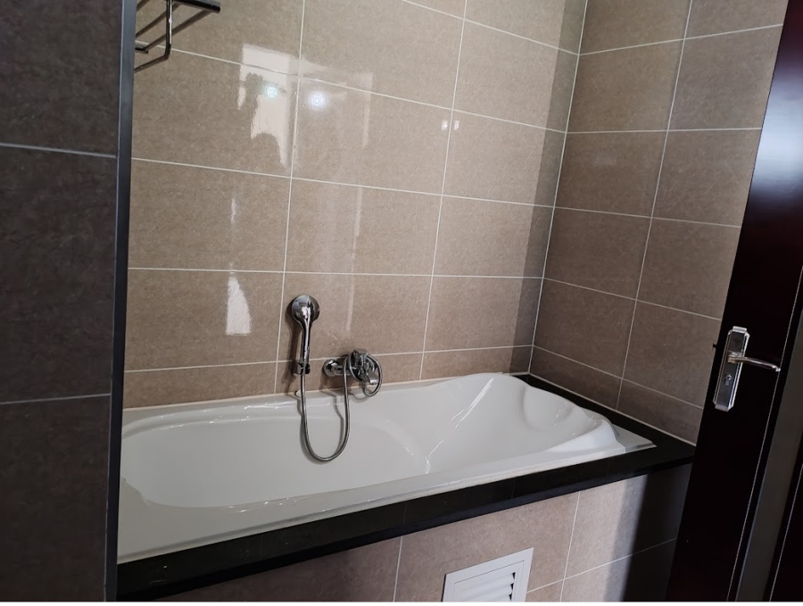 1 Bedroom Property for Sale in Blue Hills Gauteng