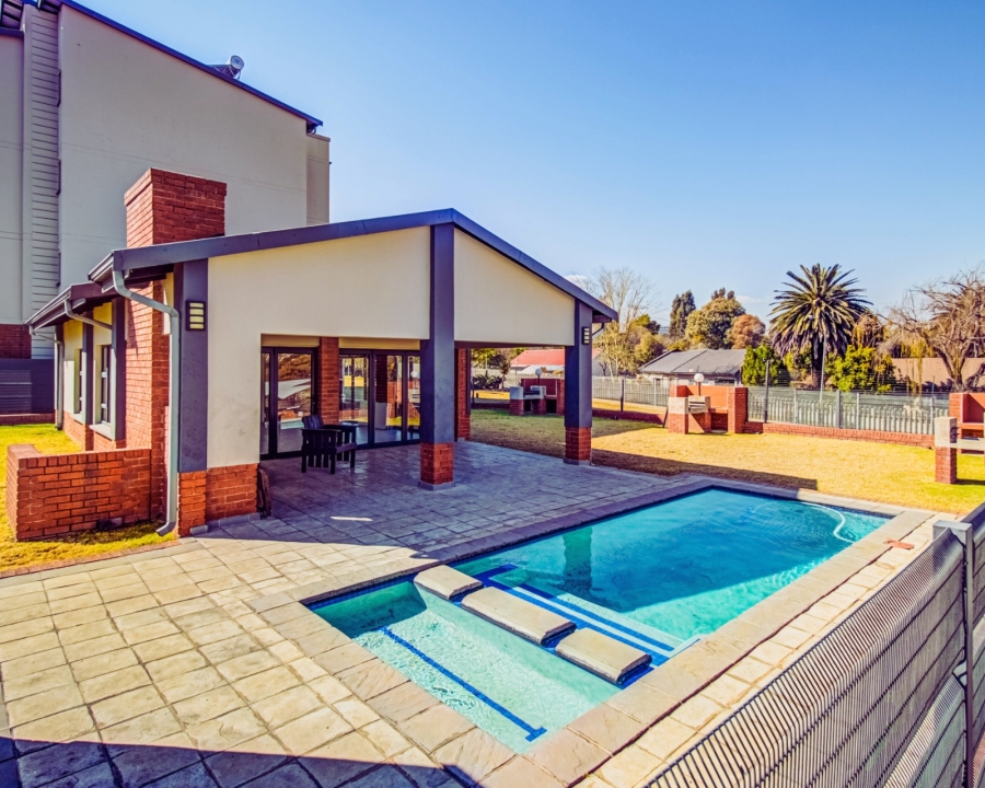 2 Bedroom Property for Sale in Eden Glen Gauteng