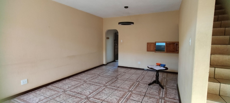 2 Bedroom Property for Sale in Florida Gauteng