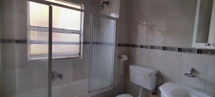 2 Bedroom Property for Sale in Florida Gauteng
