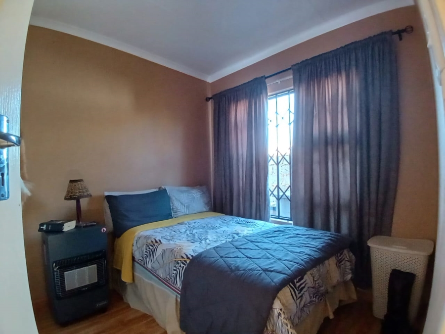 3 Bedroom Property for Sale in Toekomsrus Gauteng