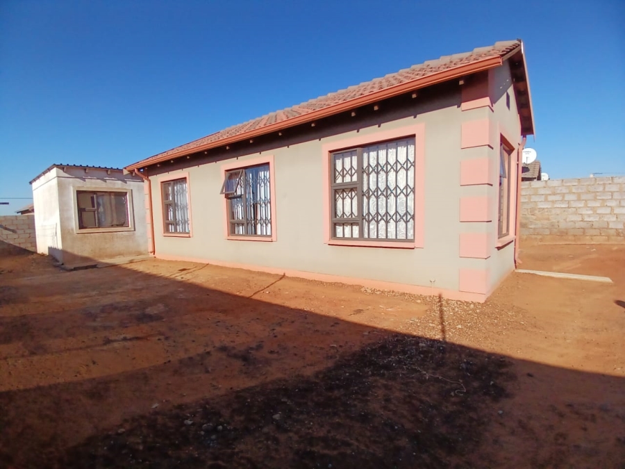 3 Bedroom Property for Sale in Toekomsrus Gauteng