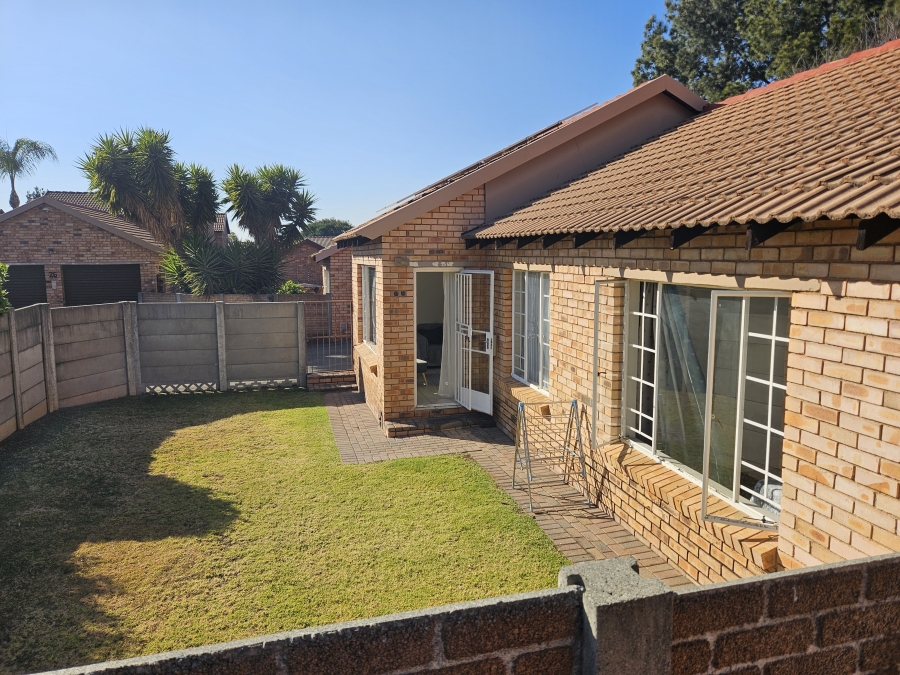 3 Bedroom Property for Sale in Sundowner Gauteng