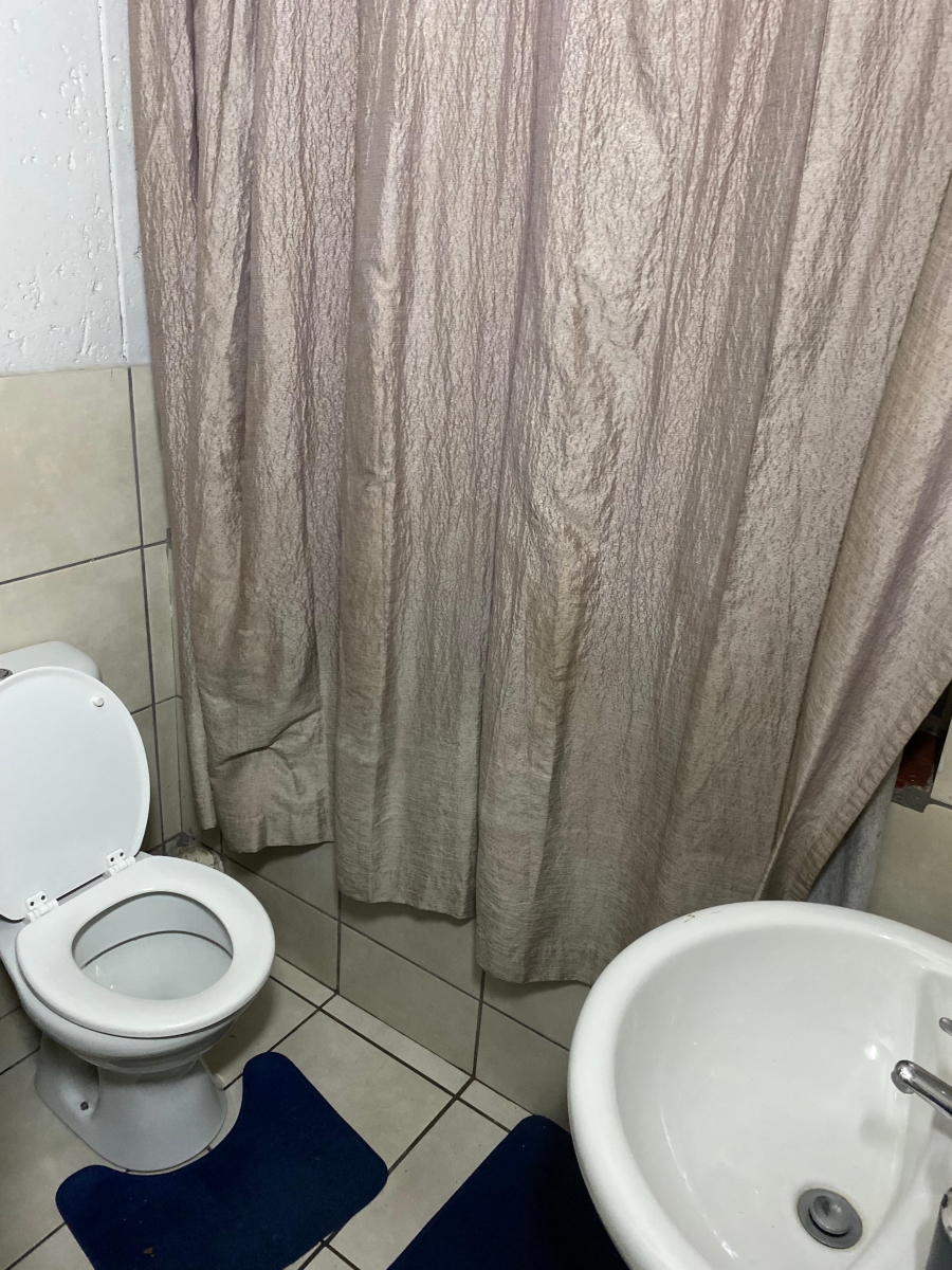 To Let 0 Bedroom Property for Rent in Kew Gauteng