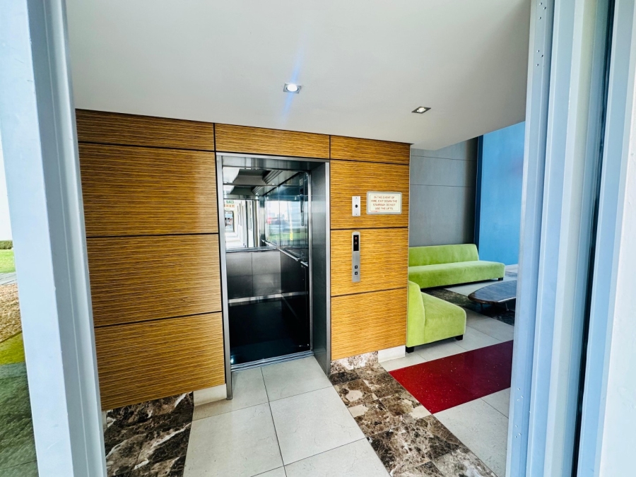 2 Bedroom Property for Sale in Houghton Estate Gauteng