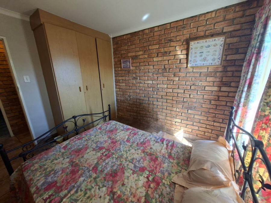 3 Bedroom Property for Sale in Rangeview Gauteng