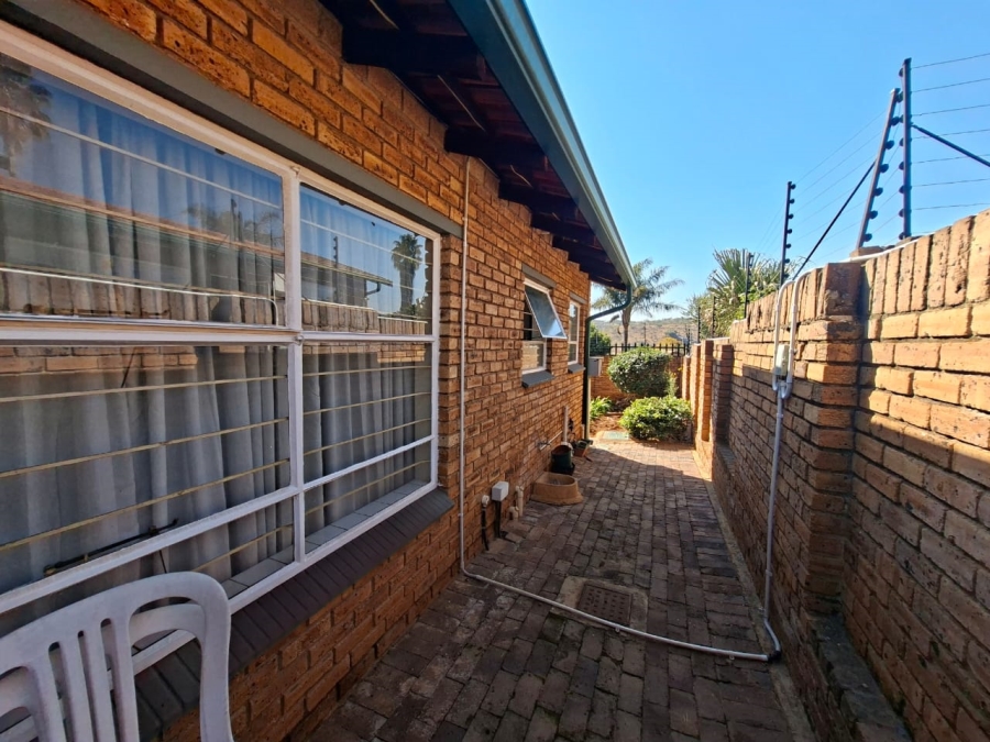 3 Bedroom Property for Sale in Rangeview Gauteng