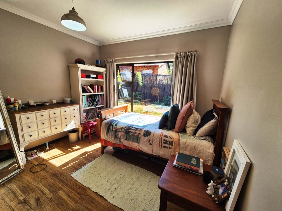 5 Bedroom Property for Sale in Eldoraigne Gauteng