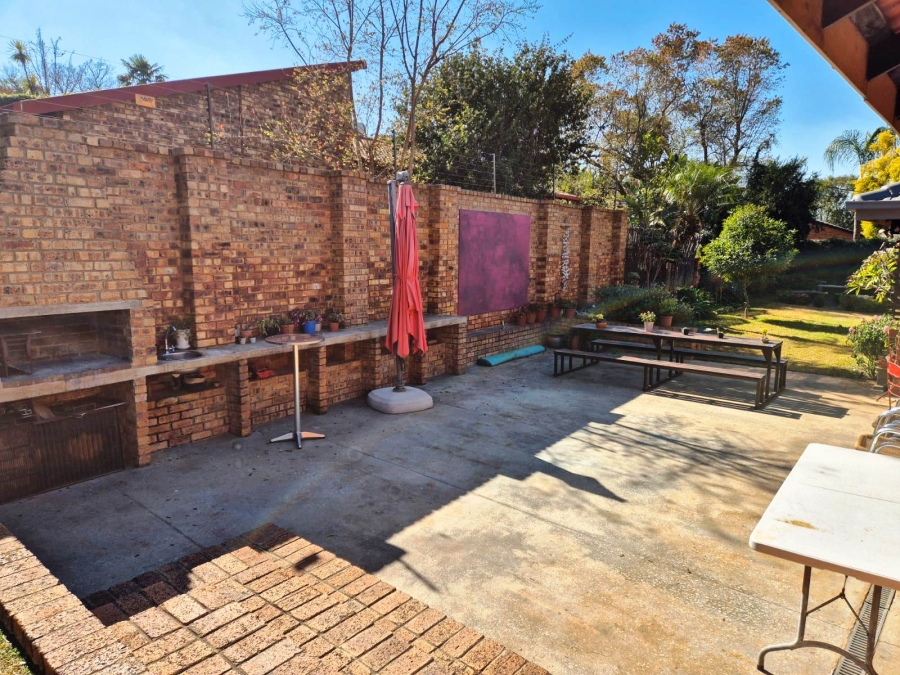 5 Bedroom Property for Sale in Eldoraigne Gauteng