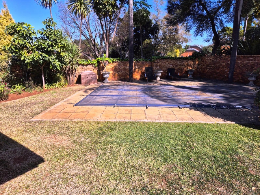 5 Bedroom Property for Sale in Eldoraigne Gauteng